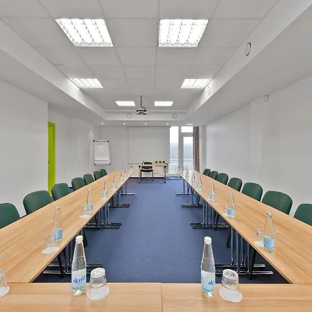 Green Vilnius Hotel Готель